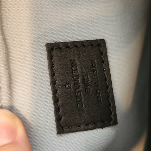 LOUIS VUITTON Mini Lin Navy Blue Crossbody/ Shoulder Bag - Picture 16 of 17